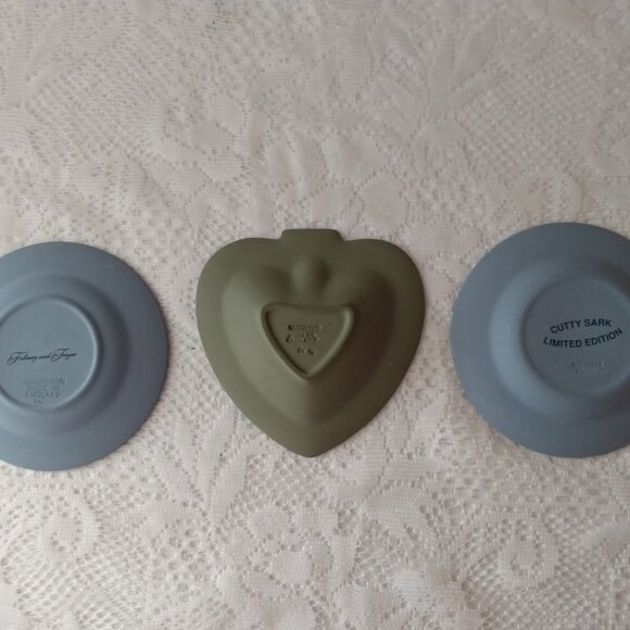 3 Wedgwood plates, cutty sark ship! - Picture 7 of 16